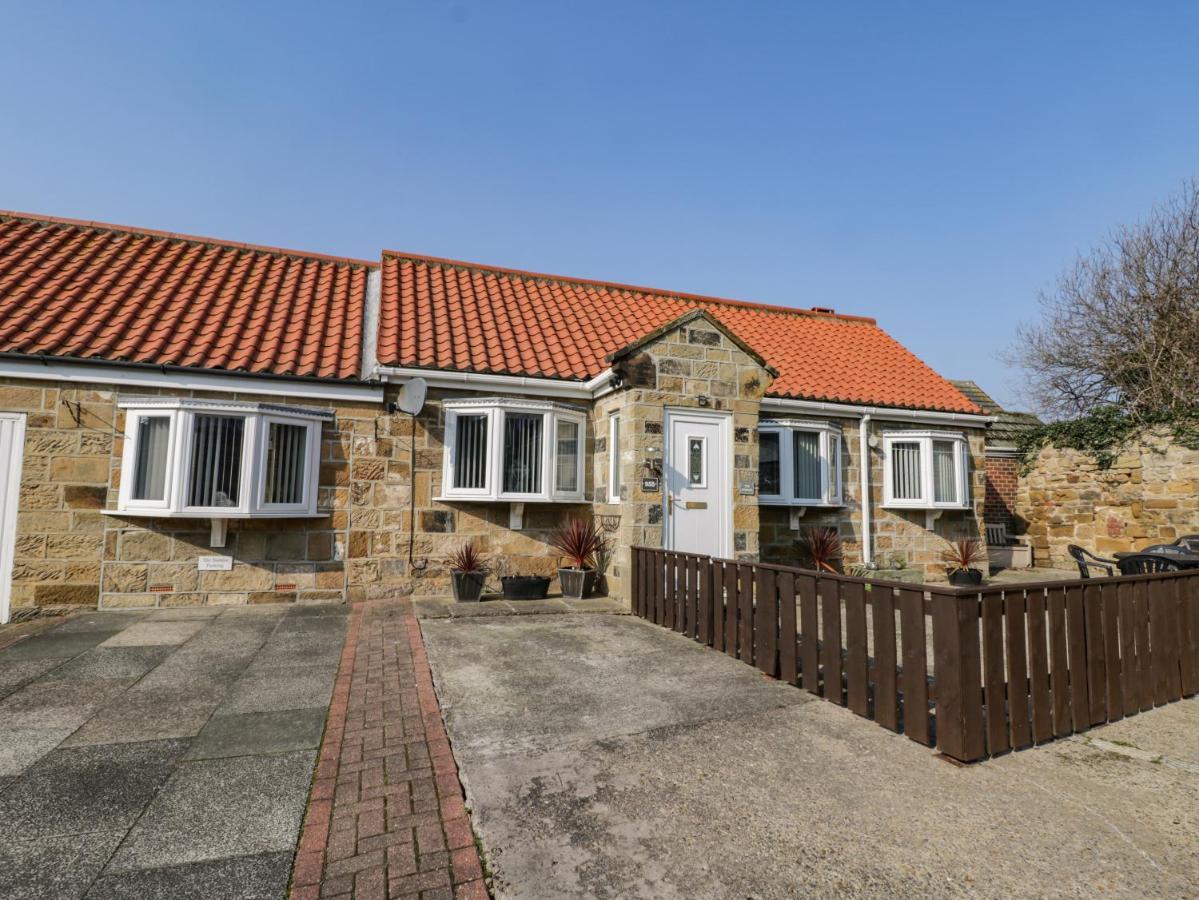 The Stables Villa เรดคาร์ ภายนอก รูปภาพ